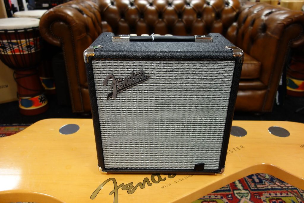 Fender Rumble 15 V3 230V EUR